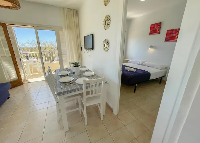 Apartment Sol Y Mar Segur 3000